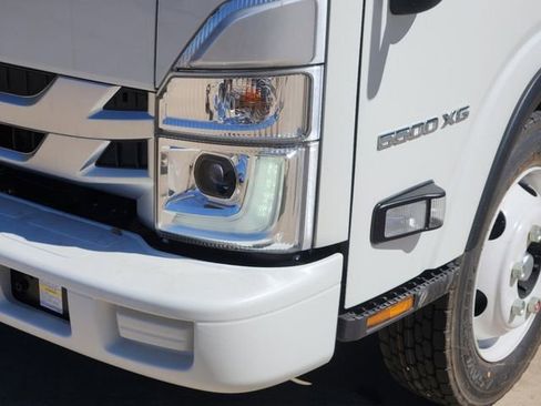 New 2025 Chevrolet Low Cab Forward 5500XG RWD image 14