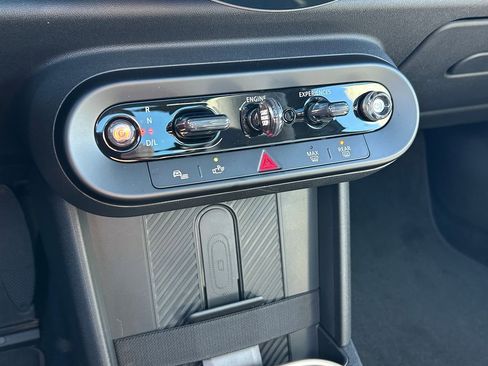 New 2026 MINI Cooper 2-Door Hardtop image 26