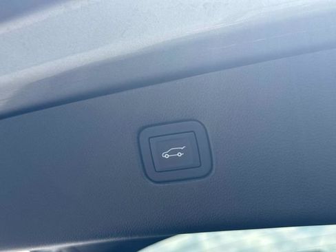 Used 2025 Chevrolet Blazer RS FWD image 14