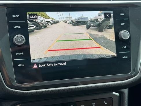 Certified 2024 Volkswagen Tiguan SEL R-Line AWD/4WD image 22