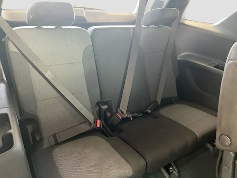 Used 2023 Chevrolet Traverse LT w/ Rear Camera Mirror Package AWD/4WD image 27