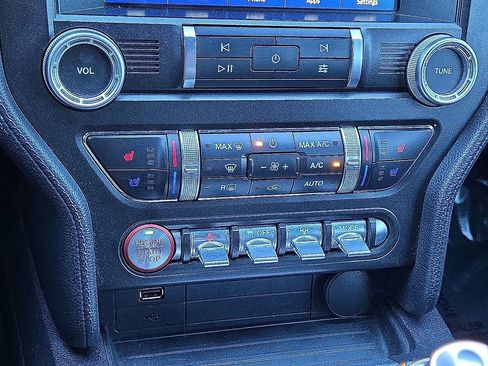 Used 2022 Ford Mustang Premium image 27