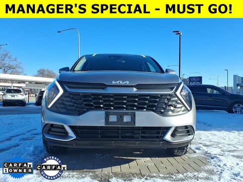 Used 2023 Kia Sportage LX image 2