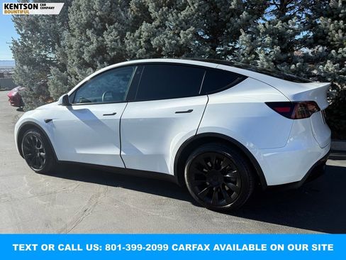 Used 2022 Tesla Model Y Long Range image 5
