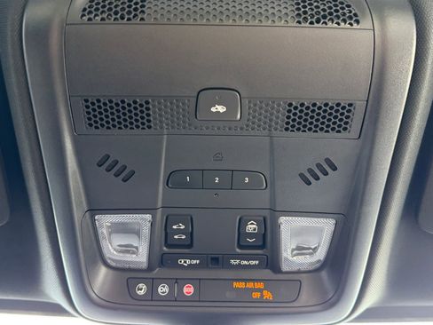 Used 2024 Cadillac XT5 Sportv image 27