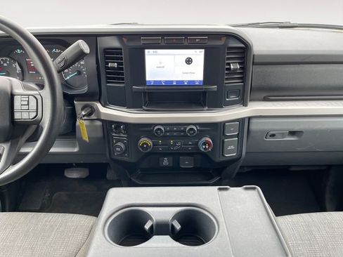 Used 2023 Ford F250 XLT image 11