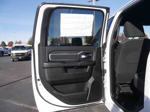 New 2025 RAM 2500 Big Horn image 16