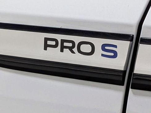 Used 2021 Volkswagen ID.4 Pro S w/ ID.4 Protection Package RWD image 12