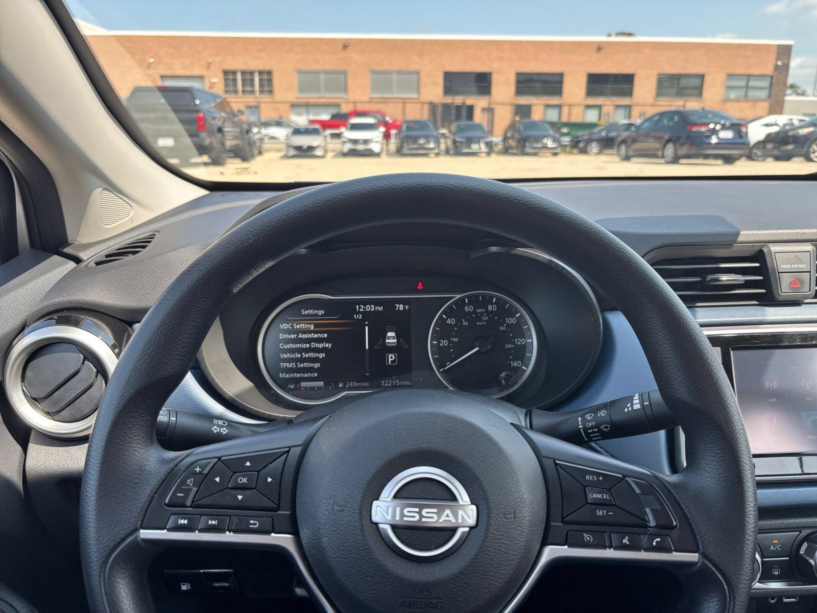 Used 2025 Nissan Versa SV FWD image 31
