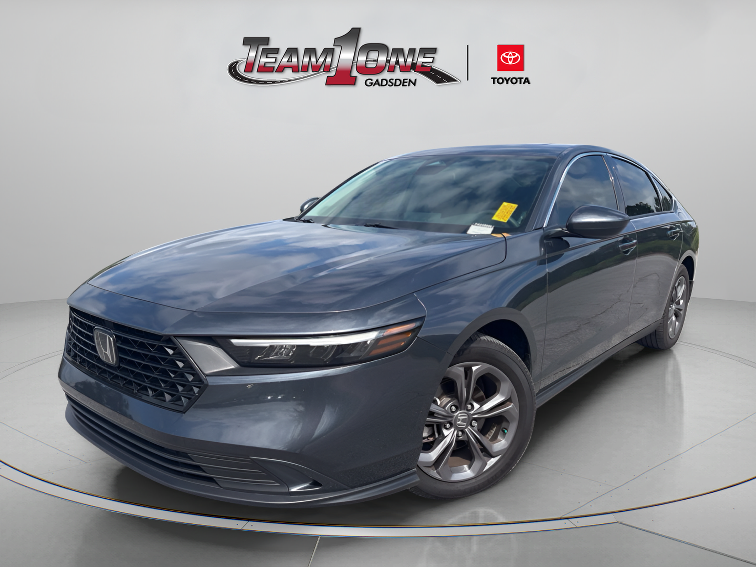 Used 2023 Honda Accord EX image 4