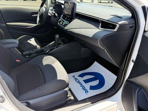 Used 2024 Toyota Corolla SE w/ SE Premium Package image 15