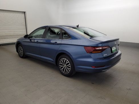 Used 2019 Volkswagen Jetta SE w/ Cold Weather Package FWD image 5