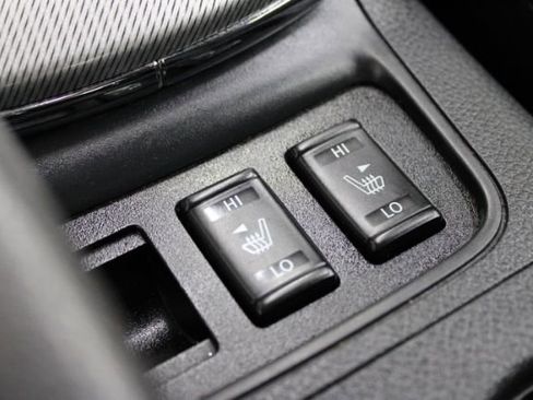 Used 2015 Nissan Sentra SR w/ Navigation Package FWD image 16