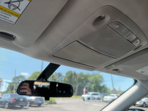 Used 2019 Nissan Pathfinder S AWD/4WD image 14