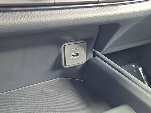 Used 2025 Honda HR-V Sport image 10