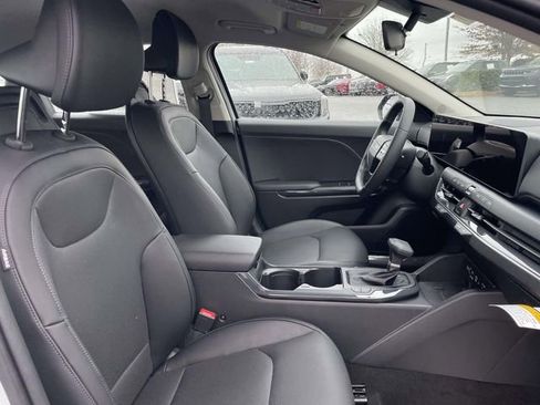 New 2026 Kia K4 EX image 19