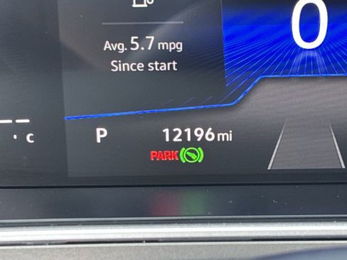 Used 2025 Volkswagen Taos SE image 28