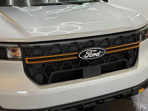 Certified 2025 Ford Maverick Tremor image 8