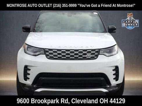 Used 2024 Land Rover Discovery Metropolitan Edition image 9