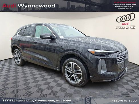 Certified 2025 Audi Q5 Premium w/ Convenience Package AWD/4WD image 1