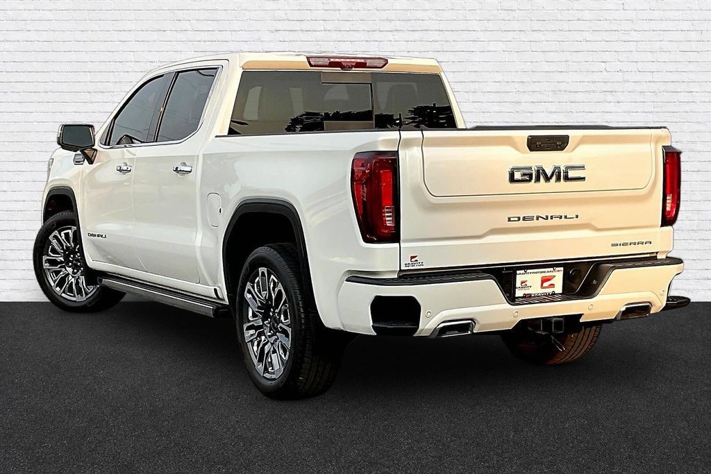 Used 2024 GMC Sierra 1500 Denali Ultimate AWD/4WD image 4