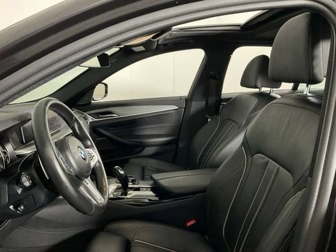 Used 2018 BMW M550i xDrive AWD/4WD image 30