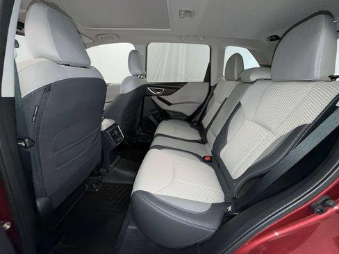 Used 2024 Subaru Forester Premium AWD/4WD image 12