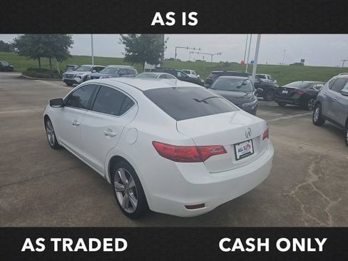 Used 2014 Acura ILX w/ Technology Package FWD image 5