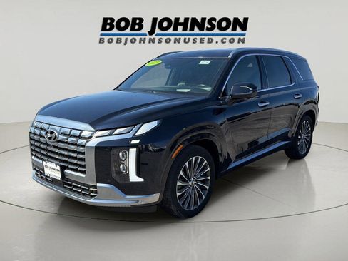 Used 2023 Hyundai Palisade Calligraphy w/ Cargo Package image 7