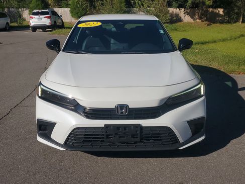 Used 2022 Honda Civic Sport image 2