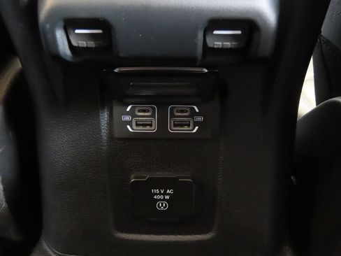 Used 2022 Jeep Gladiator Overland AWD/4WD image 30