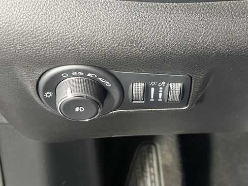 Used 2022 Jeep Compass Latitude AWD/4WD image 10