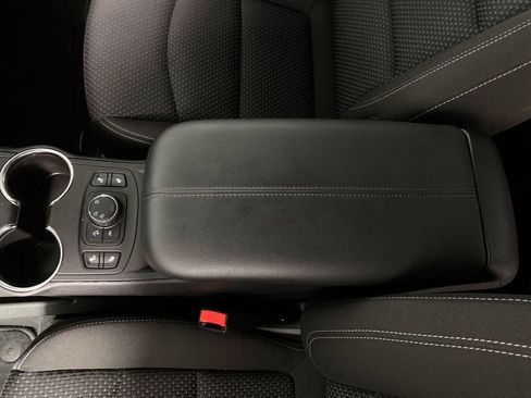 Certified 2023 GMC Terrain SLE w/ Driver Convenience Package AWD/4WD image 20