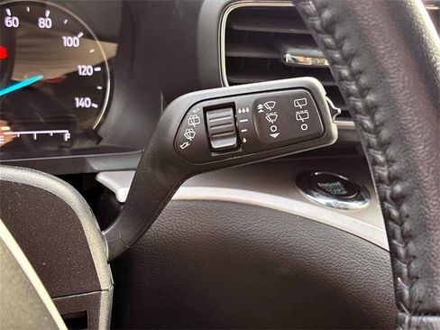 Used 2022 Ford Explorer XLT w/ Equipment Group 202A image 29