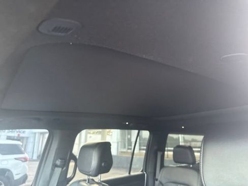 Used 2024 Jeep Wagoneer L Series II AWD/4WD image 44