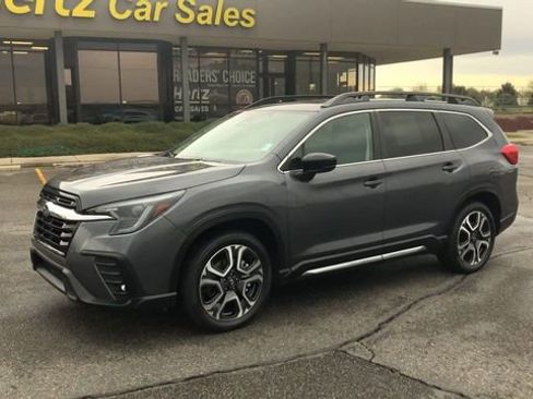 Used 2024 Subaru Ascent Limited w/ Technology Package AWD/4WD image 4