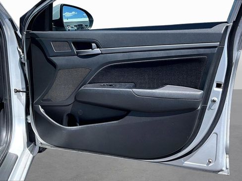 Used 2018 Hyundai Elantra SEL FWD image 8