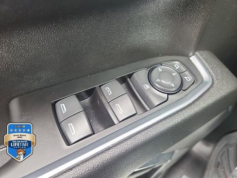 Certified 2024 Chevrolet Silverado 1500 LT AWD/4WD image 19