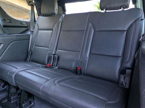 Used 2024 Chevrolet Tahoe LT image 30