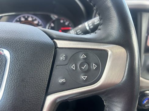 Used 2017 GMC Acadia Denali w/ Technology Package image 19