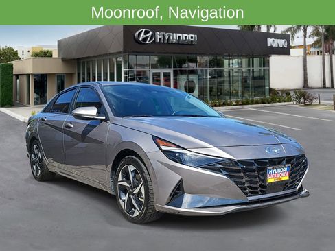 Used 2022 Hyundai Elantra Limited FWD image 1