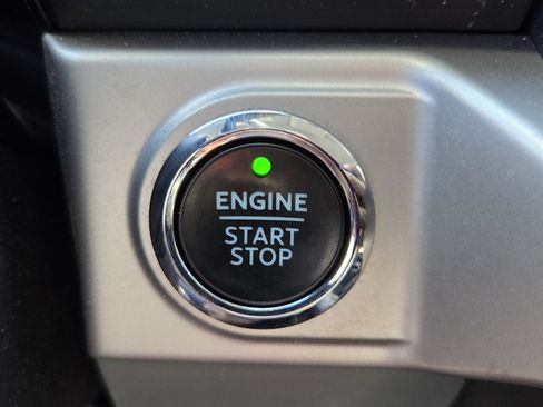 Used 2022 Ford F150 XLT w/ Equipment Group 302A High RWD image 30