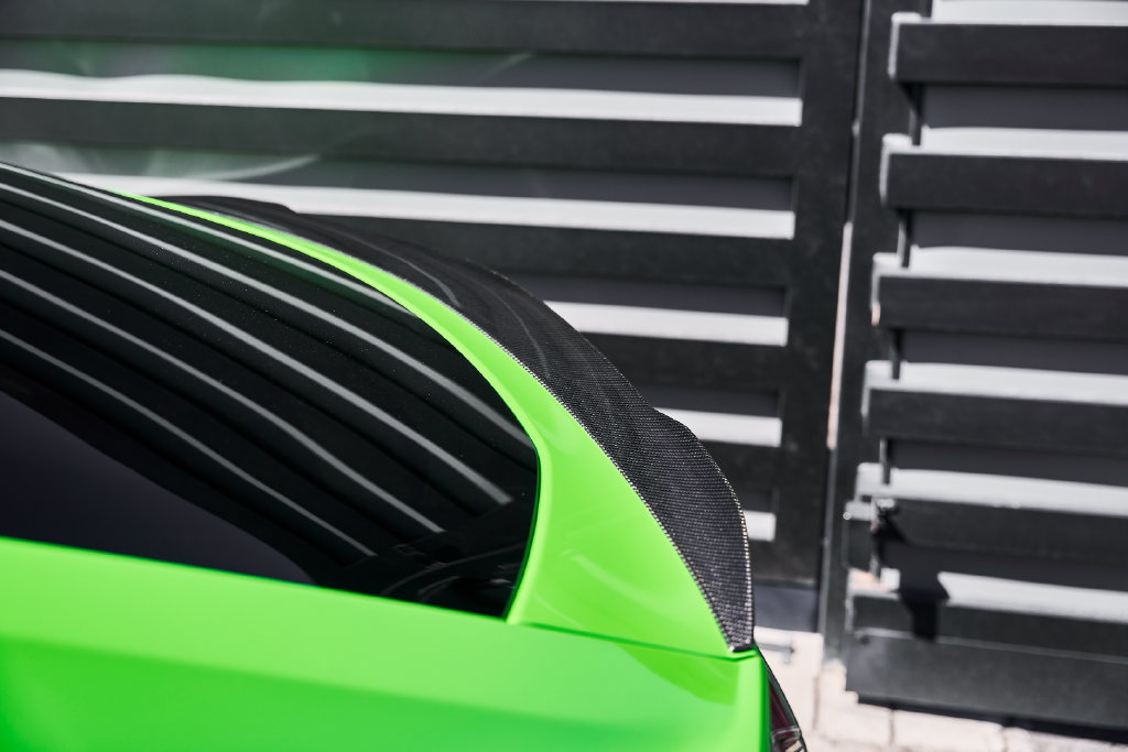 Used 2023 Lamborghini Urus Performante AWD/4WD image 9