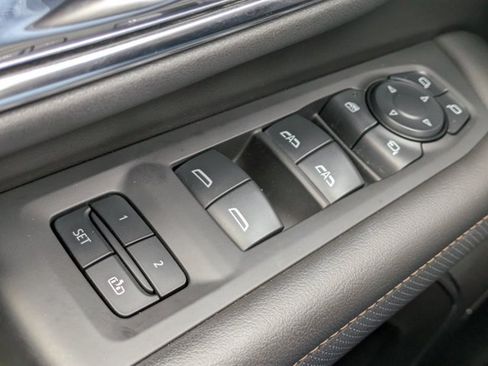 Used 2024 GMC Yukon AT4 w/ Technology Package image 21