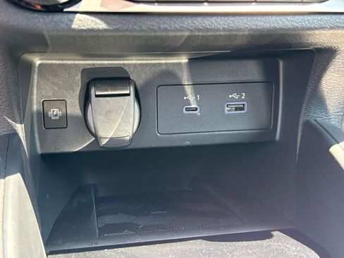 Certified 2025 Nissan Versa SR w/ Trunk Package FWD image 6