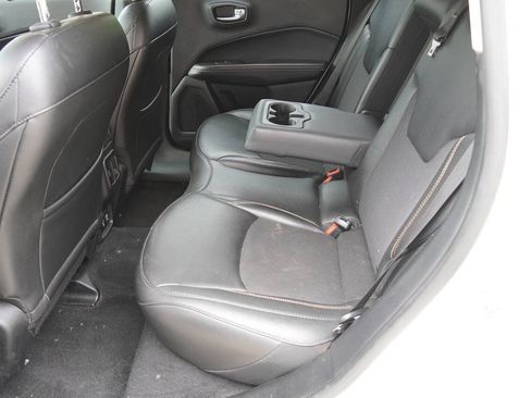 Used 2019 Jeep Compass Latitude AWD/4WD image 14