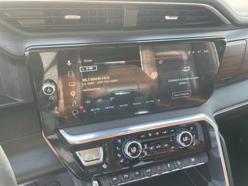 Used 2024 GMC Sierra 1500 Denali Ultimate AWD/4WD image 19