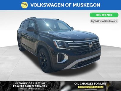 New 2025 Volkswagen Atlas Peak Edition SE