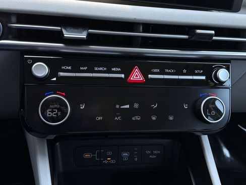 Used 2025 Hyundai Tucson SEL FWD image 21