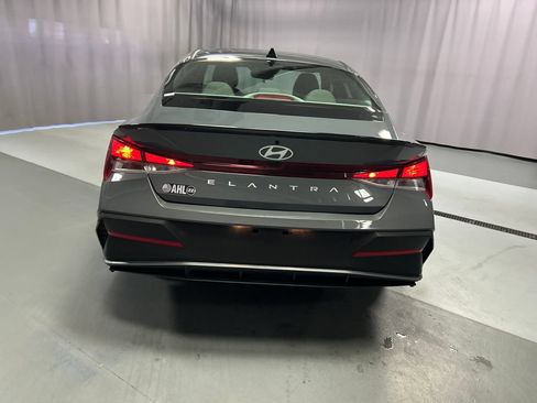 Used 2026 Hyundai Elantra Sport FWD image 6